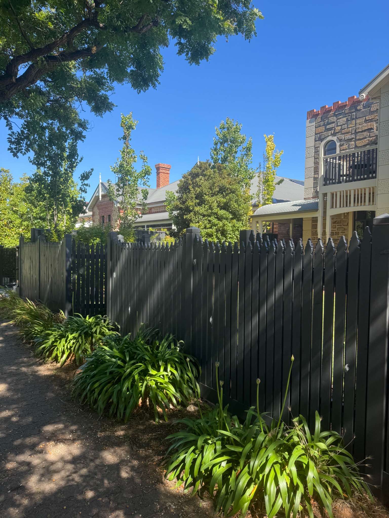 Heritage fence by Builders Bloc