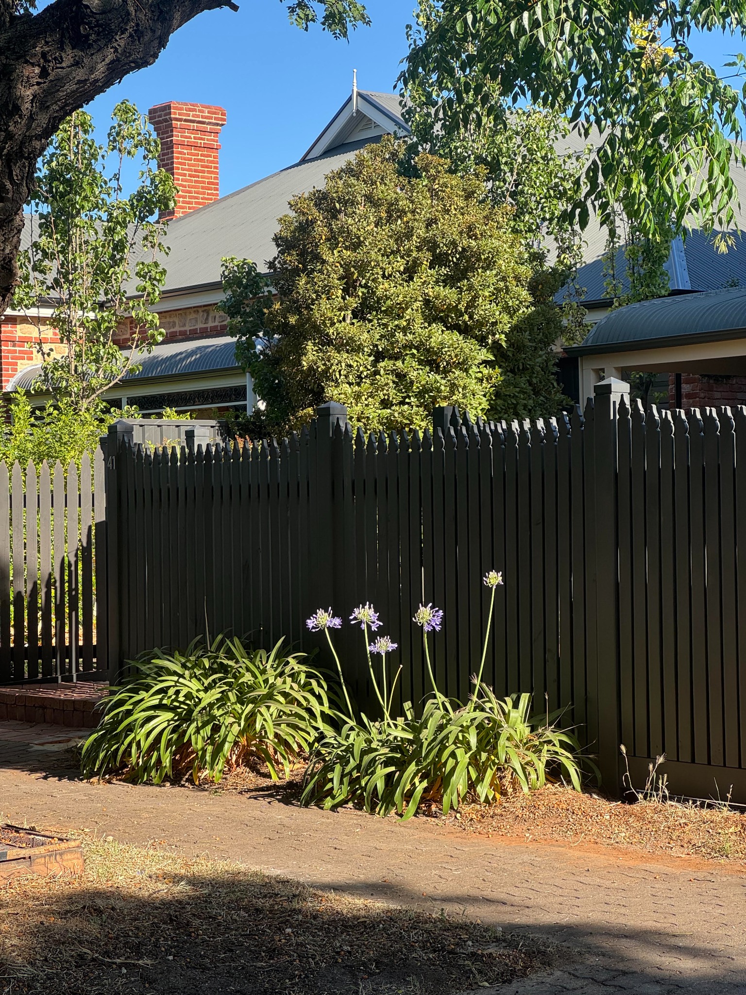 Builders Bloc heritage fencing